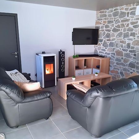 Au Chant Des Roches - Parking - Wifi - Terrasse - Chambres Familiales - Cerfontaine Exterior foto