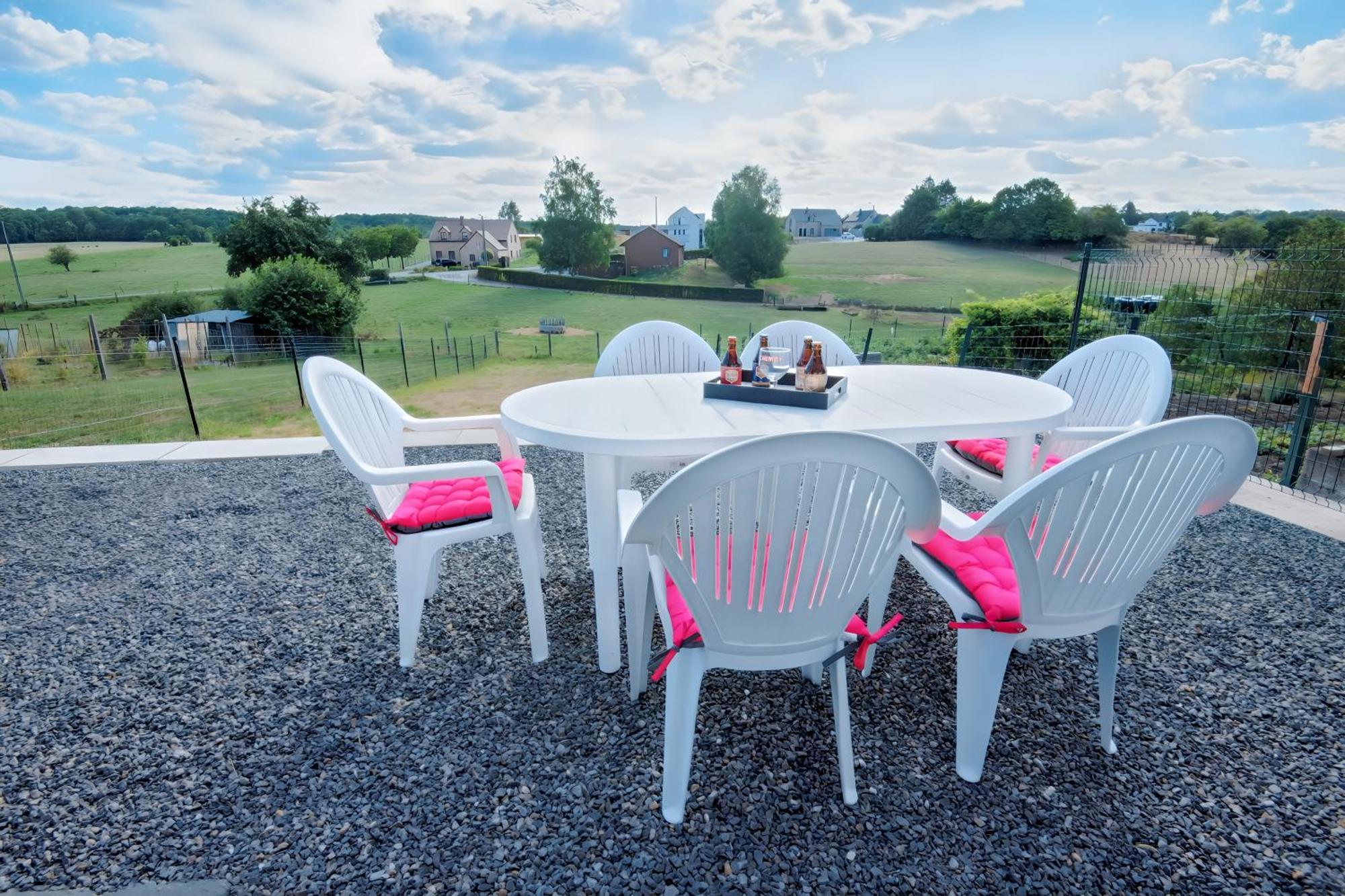 Au Chant Des Roches - Parking - Wifi - Terrasse - Chambres Familiales - Cerfontaine Exterior foto