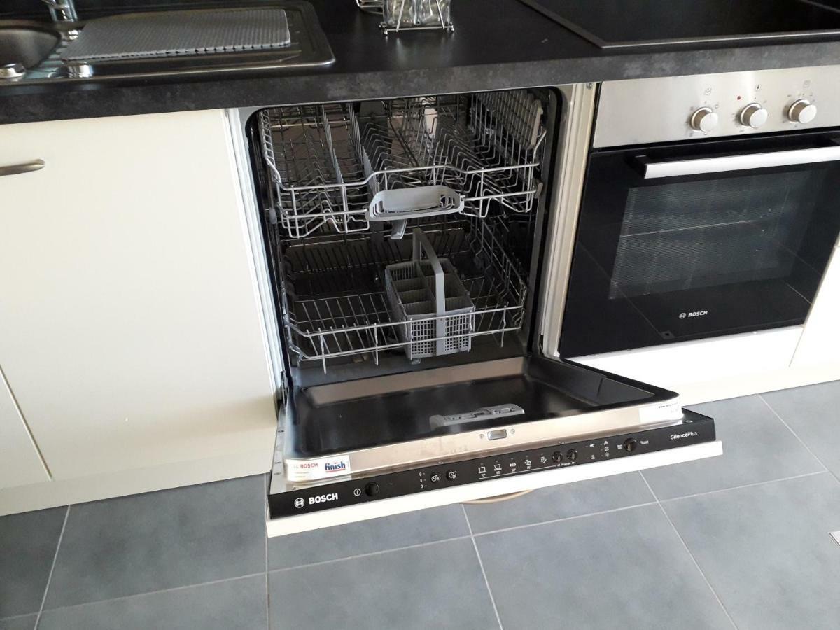 Au Chant Des Roches - Parking - Wifi - Terrasse - Chambres Familiales - Cerfontaine Exterior foto